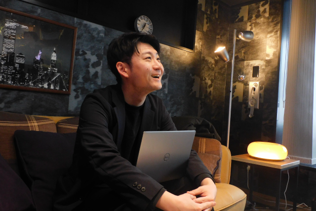 株式会社ゼネラルリンク吉村様、インタビュー中のご様子